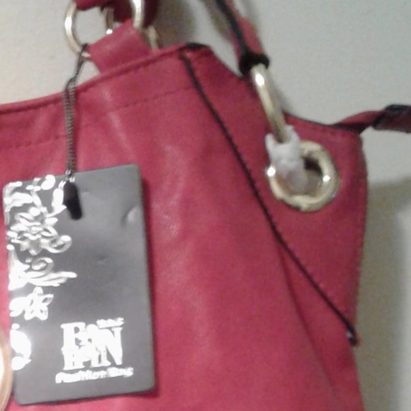 Purses - Picture 5 of 9